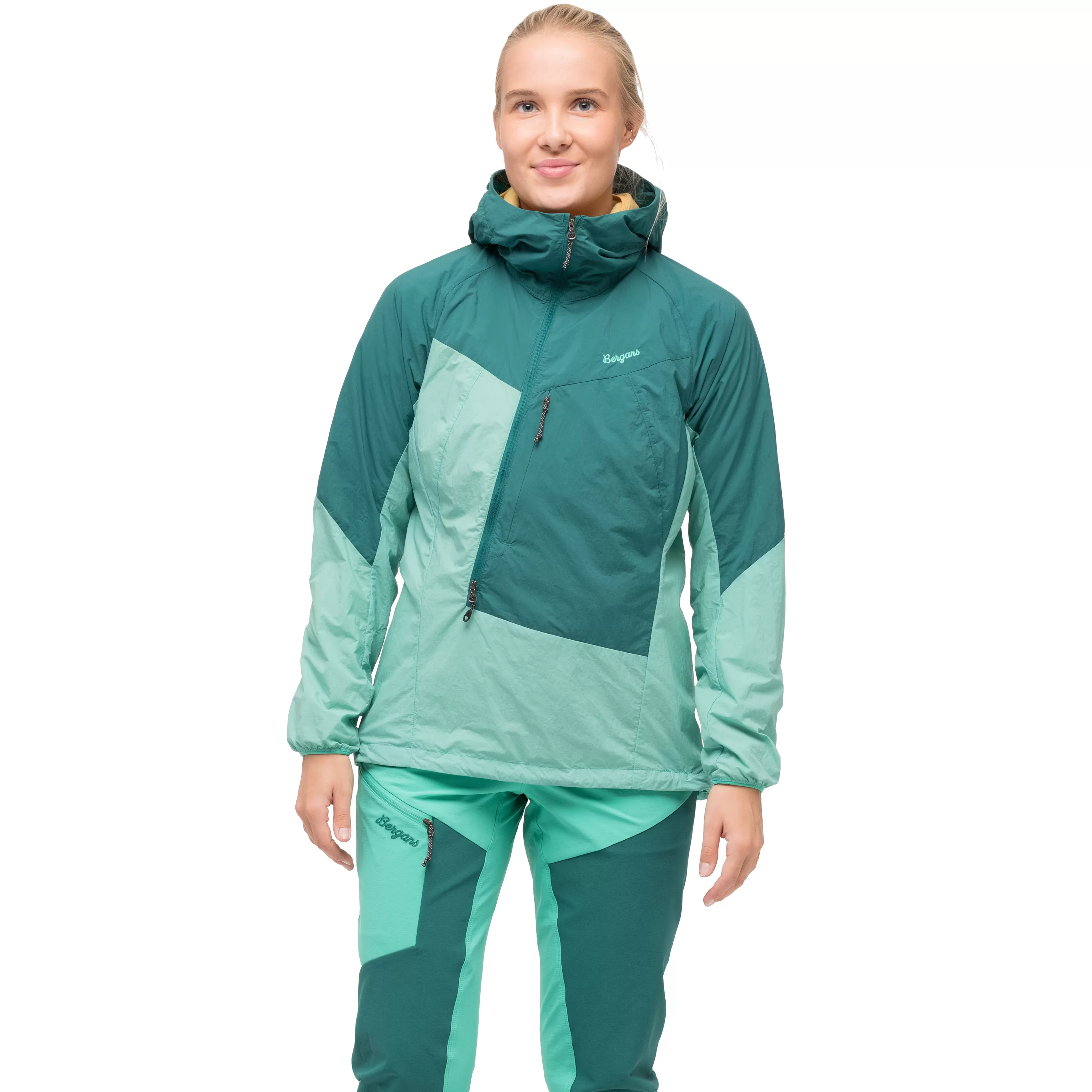 Bergans Tind Windbreaker Anorak Women - ^Women Softshell jackets