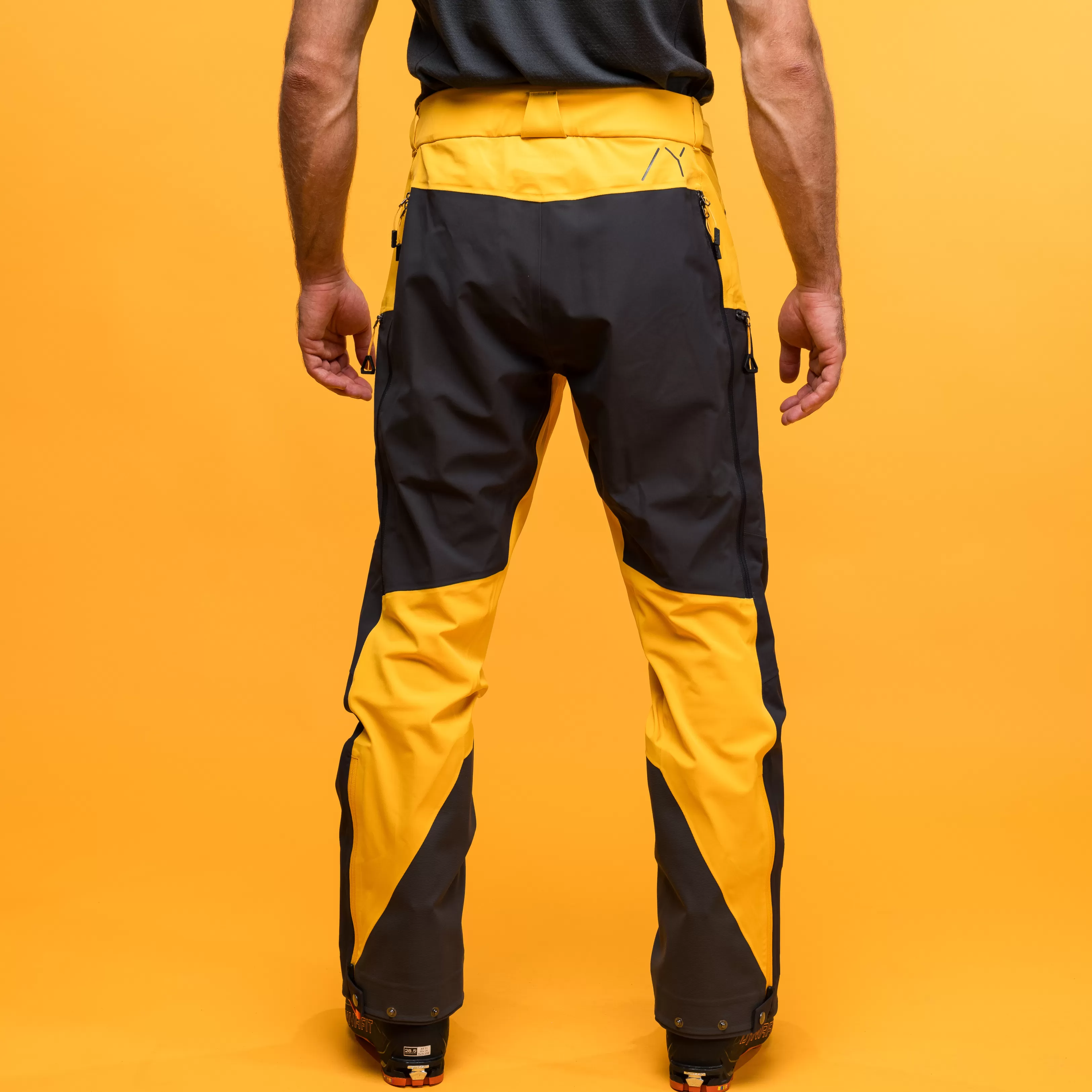 Bergans Y MountainLine Hybrid Softshell Pants Men - ^ Softshell pants | Skiing pants